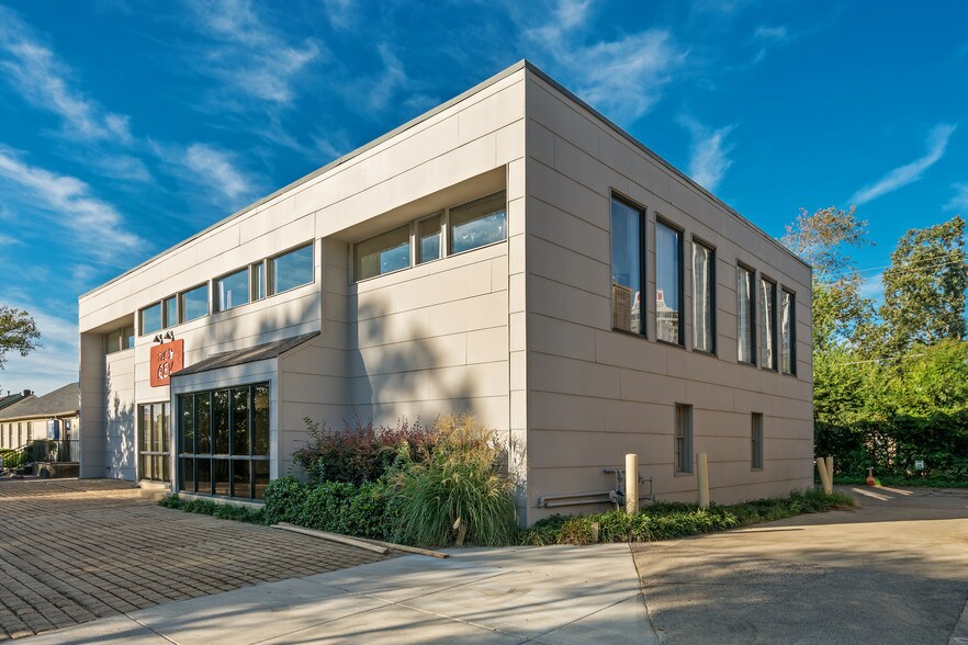 Primary Photo Of 771 E Brookhaven Cir, Memphis Loft Creative Space For Sale