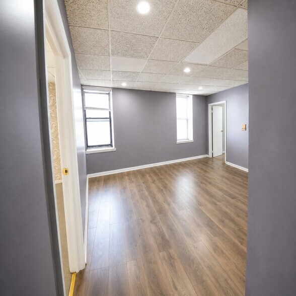 More Photos Of 64-19 Myrtle Ave, Ridgewood Freestanding For Sale