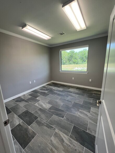 More Photos Of 2743 Smith Ranch Rd, Pearland Loft Creative Space For Sale