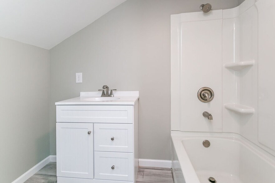 More Photos Of 4527 South St, Jamesville General Retail For Sale