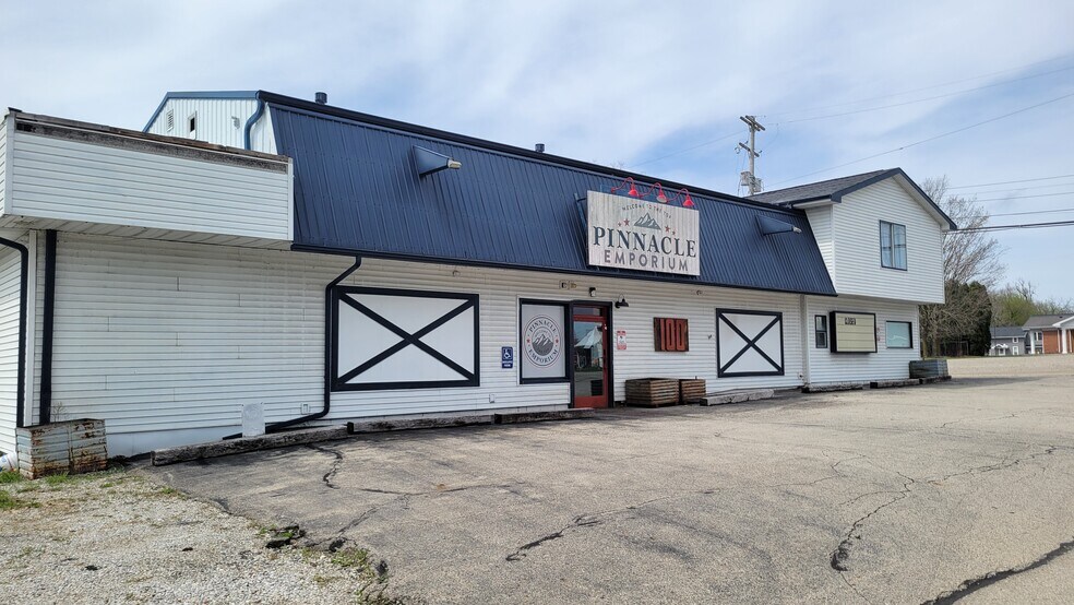 More Photos Of 200 Main St, Addison General Retail For Sale