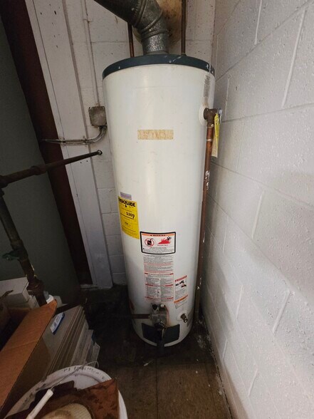 More Photos Of 2227-2229 W 21st St, Lorain Restaurant For Sale