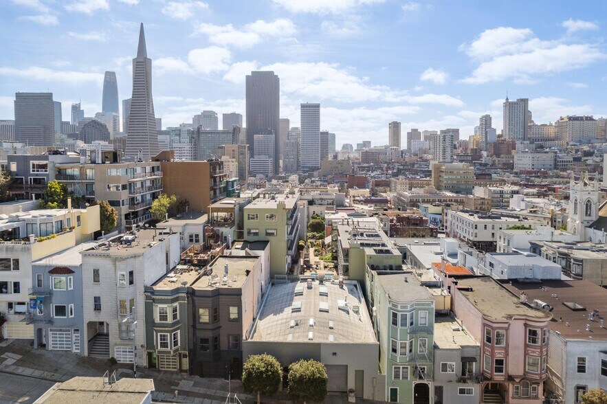 More Photos Of 465 Green St, San Francisco Storefront Retail Residential For Sale