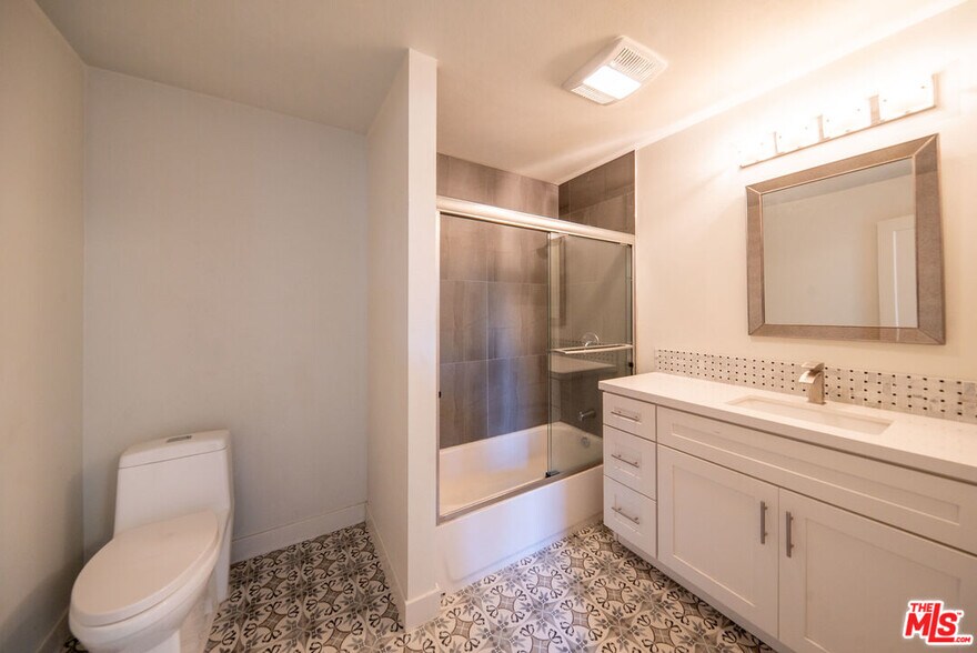 More Photos Of 505 Belmont Ave, Los Angeles Specialty For Sale