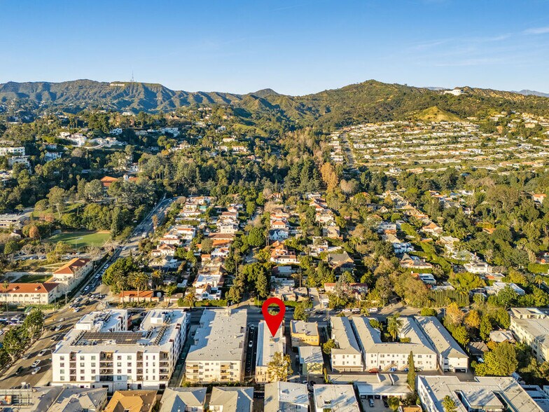 More Photos Of 5424 Franklin Ave, Los Angeles Apartments For Sale