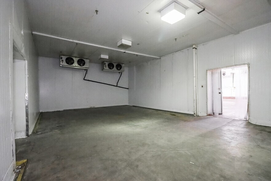 More Photos Of 1530 1st St, San Fernando Manufacturing For Lease