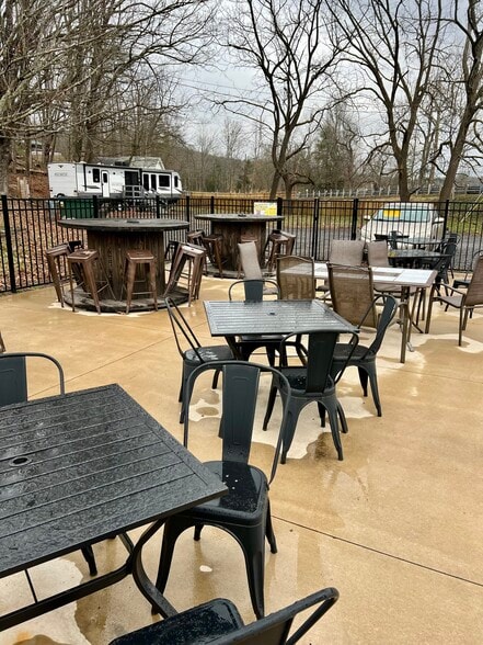 More Photos Of 4547 Red Rock Rd, Benton Restaurant For Sale
