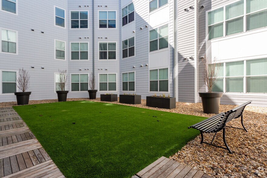 More Photos Of 5600 Smu Blvd, Dallas Apartments For Lease