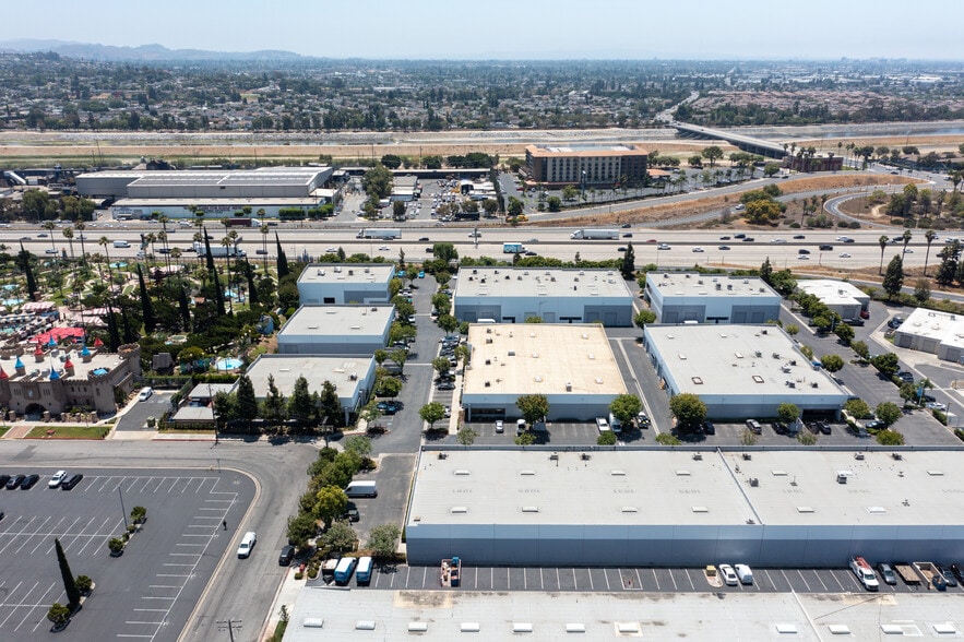 More Photos Of 1025 N Shepard St, Anaheim Warehouse For Sale