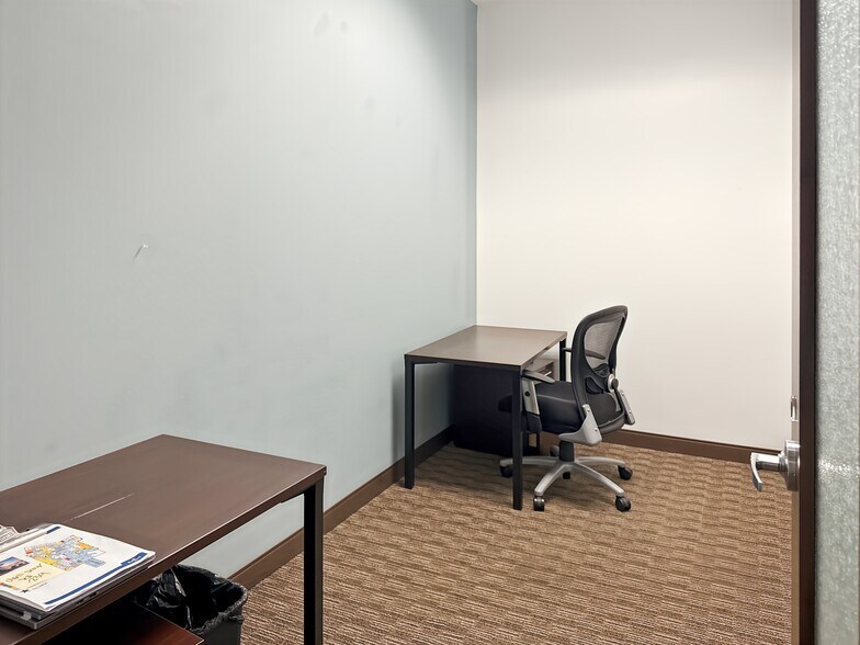 More Photos Of 405 State Highway 121 Byp, Lewisville Coworking Space