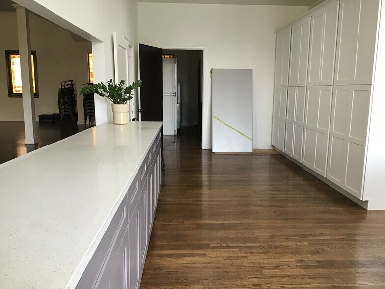 More Photos Of 1282 N Fairfax Ave, West Hollywood Religious Facility For Lease