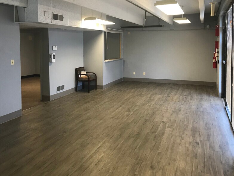 More Photos Of 9335-9345 Elm Ct, Federal Heights Manufacturing For Lease