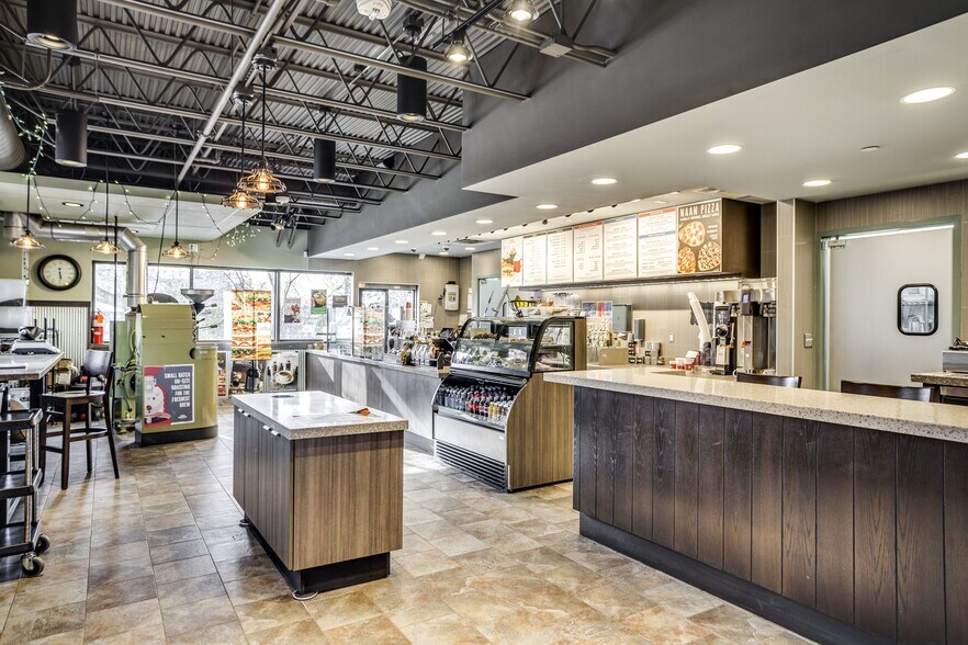 More Photos Of 14525 Hwy 7, Minnetonka Medical For Lease