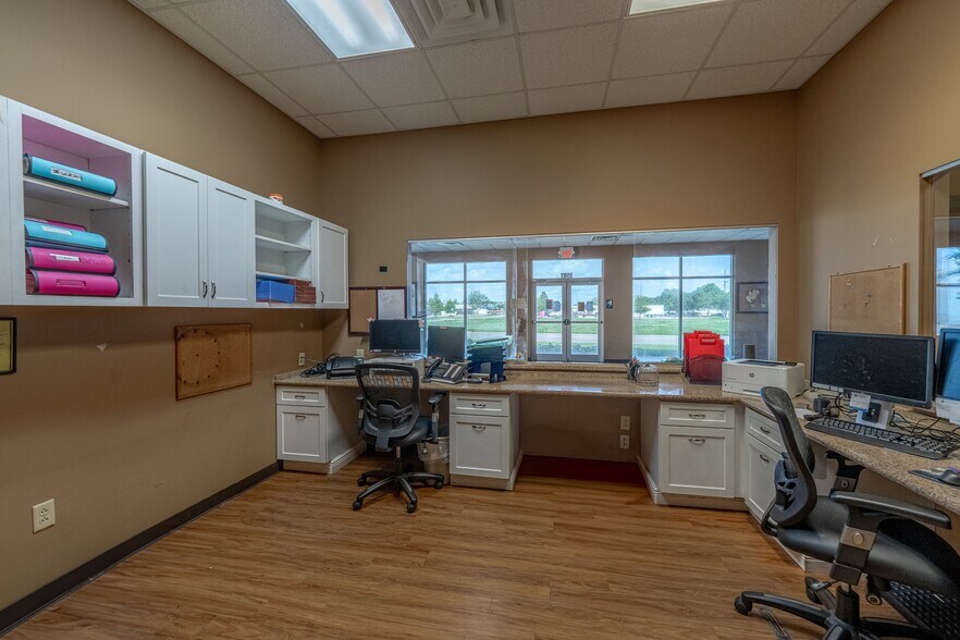 More Photos Of 6507 Coliseum Blvd, Alexandria Medical For Lease