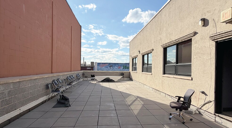 More Photos Of 5610 Grand Ave, Maspeth Warehouse For Lease