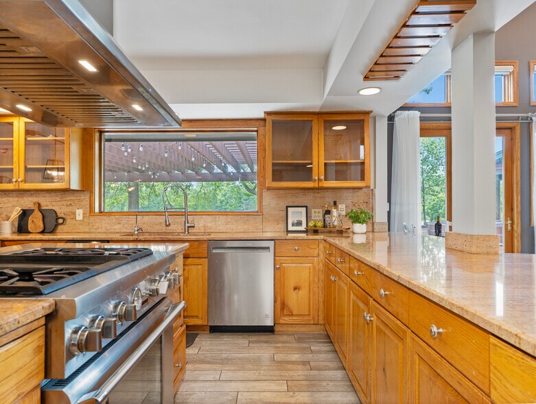 More Photos Of 22660 S Harlem Ave, Frankfort Flex For Sale