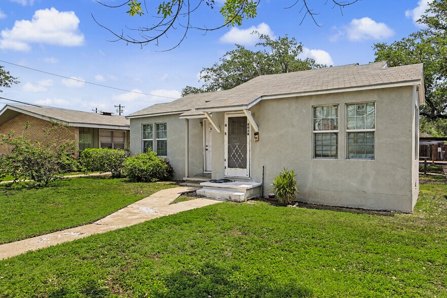 More Photos Of 800 S Texas Blvd, Weslaco Apartments For Sale