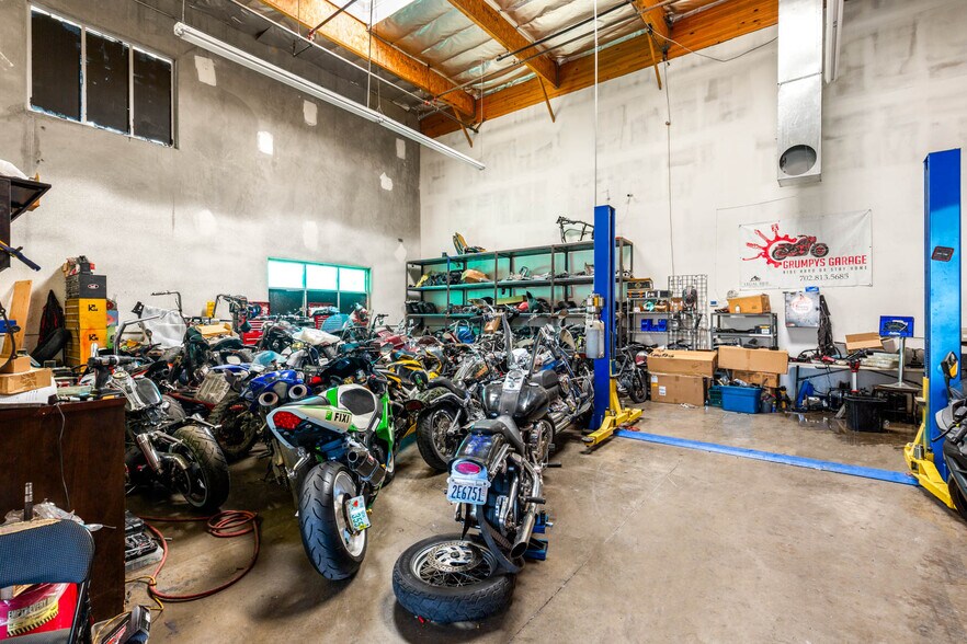 More Photos Of 4570 Donovan Way, North Las Vegas Light Distribution For Sale