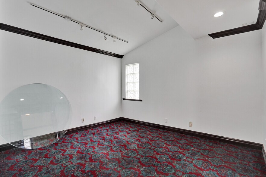 More Photos Of 51 E Commercial Blvd, Fort Lauderdale Medical For Sale