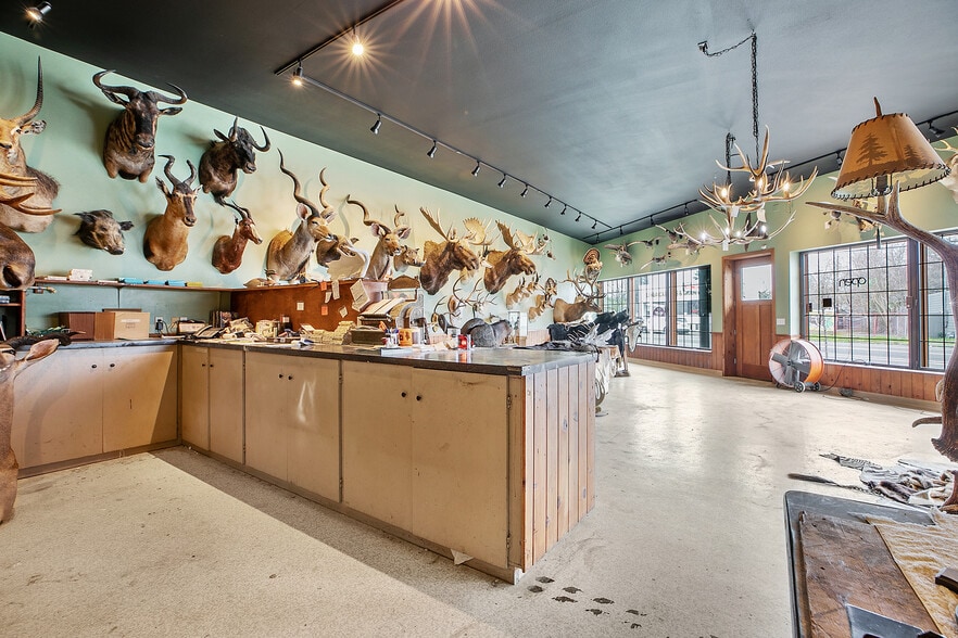 More Photos Of 5700 SE Foster Rd, Portland Storefront Retail Office For Sale