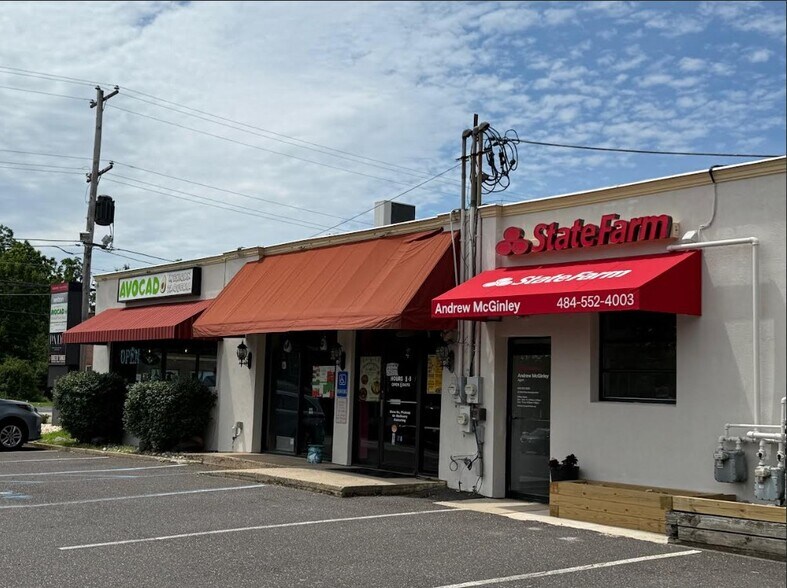 More Photos Of 3815 Ridge Pike, Collegeville General Retail For Sale