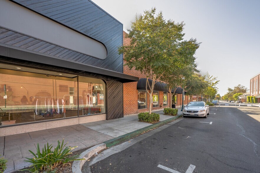 More Photos Of 501 S Myrtle Ave, Monrovia Office For Sale