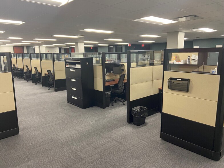 More Photos Of 661 Andersen Dr, Pittsburgh Office For Lease