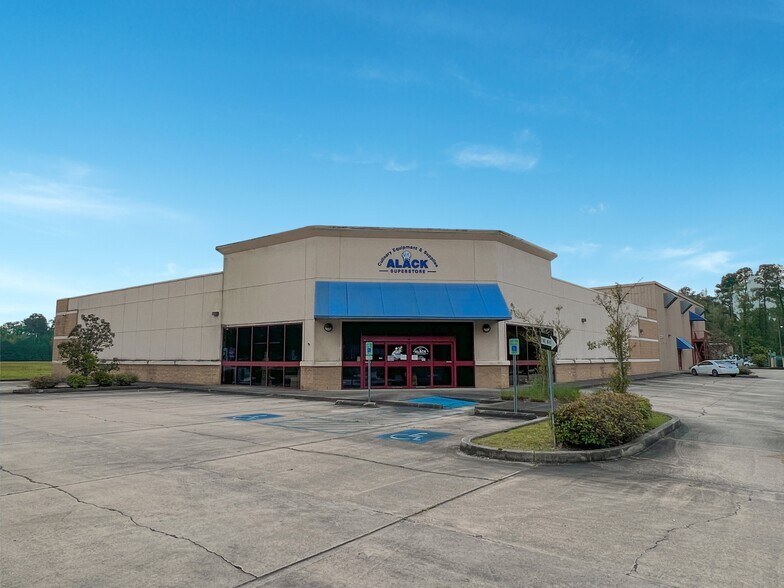 Primary Photo Of 17420 Highway 190 E, Hammond Showroom For Sale