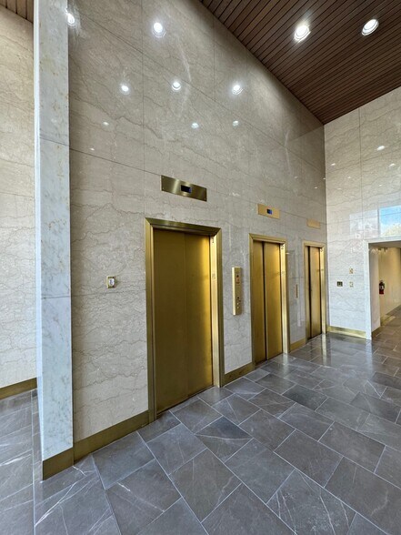 More Photos Of 812 SW Washington, Portland Office For Sale