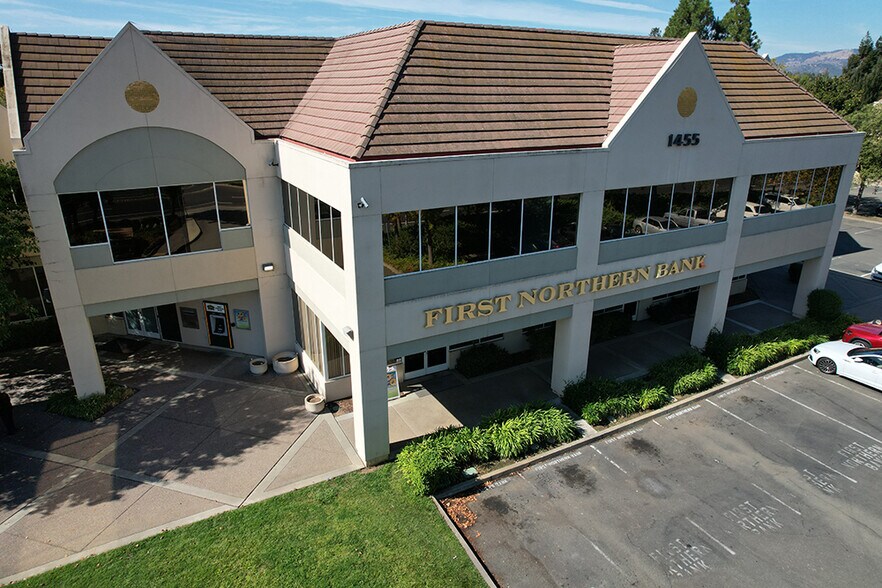 More Photos Of 1455 Oliver Rd, Fairfield Office For Lease