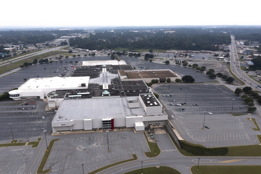 More Photos Of 5009 Harrison Rd, Macon-Bibb Shelter For Sale