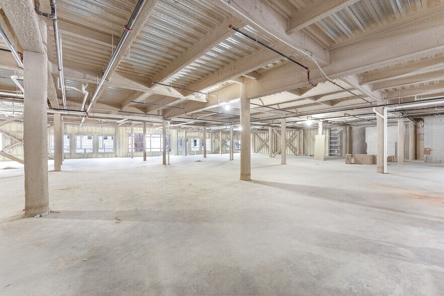 More Photos Of 457-469A W Broadway, Boston Apartments For Lease