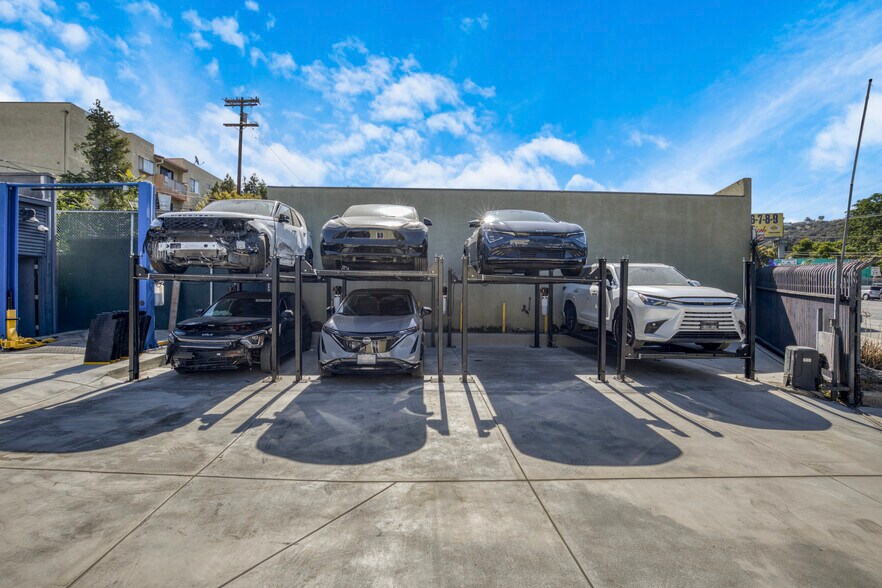 More Photos Of 7151-7157 Foothill Blvd, Tujunga Auto Repair For Sale