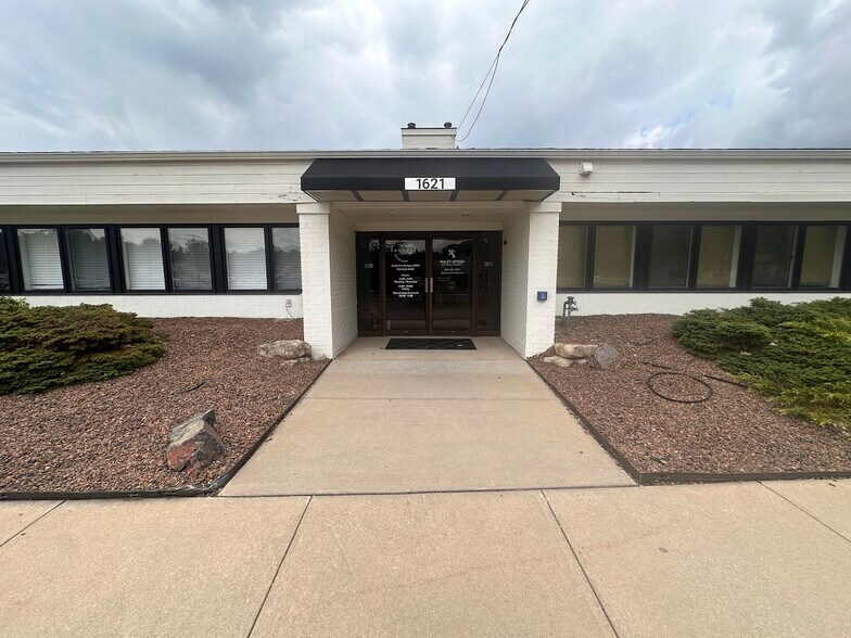 More Photos Of 1621 44th St SW, Grand Rapids Medical For Sale