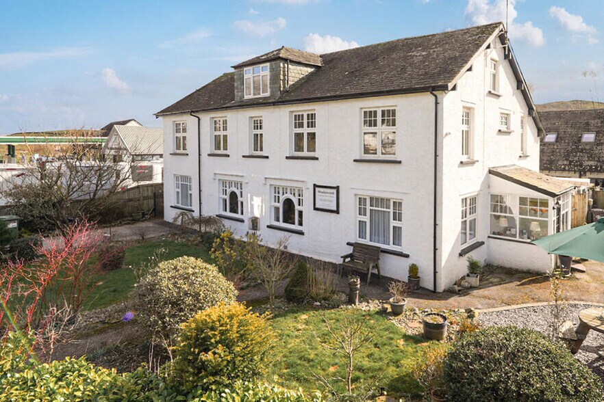Primary Photo Of 4 Meadowcroft Cottages, Kendal Hospitality For Sale