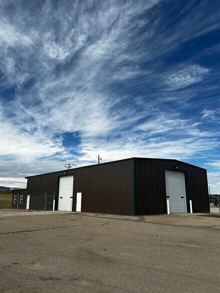 More Photos Of 6400 Yellowstone Hwy, Evansville Warehouse For Sale