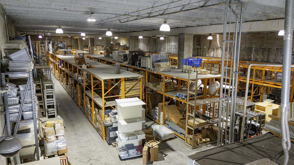 More Photos Of 2005 NW 110th Ave, Miami Warehouse For Lease