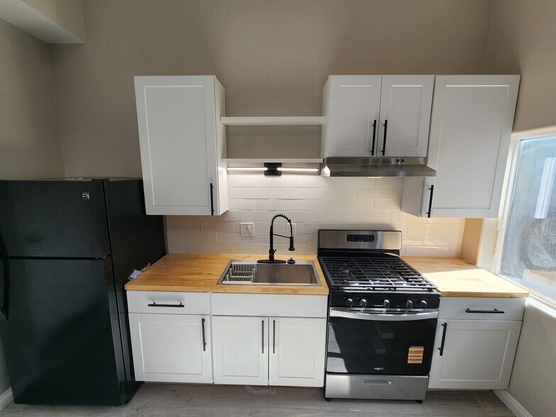 More Photos Of 3448 Cherokee Ave, San Diego Apartments For Sale