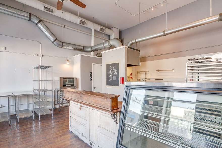 More Photos Of 201 S Main St, Fort Worth Office Residential For Lease