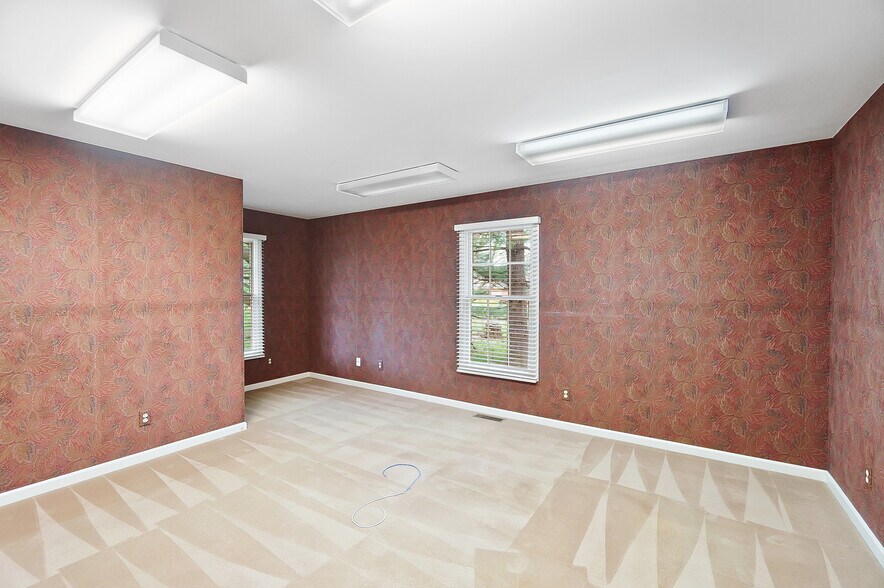 More Photos Of 1354 N Monroe Dr, Xenia Medical For Lease