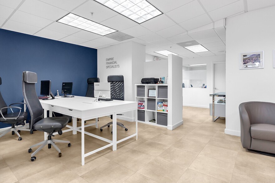 More Photos Of 1110 Brickell Ave, Miami Office For Sale