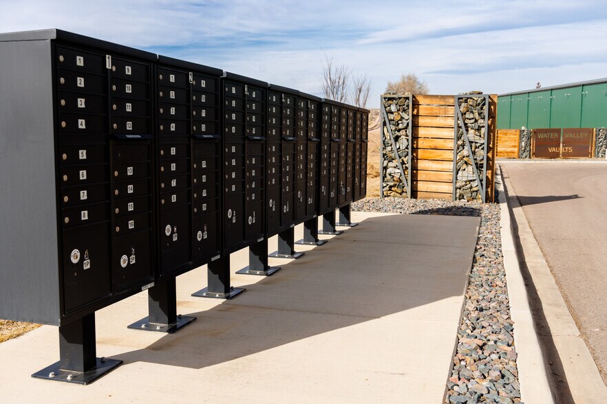 More Photos Of 360 Rancho Dr, Windsor Self Storage For Sale