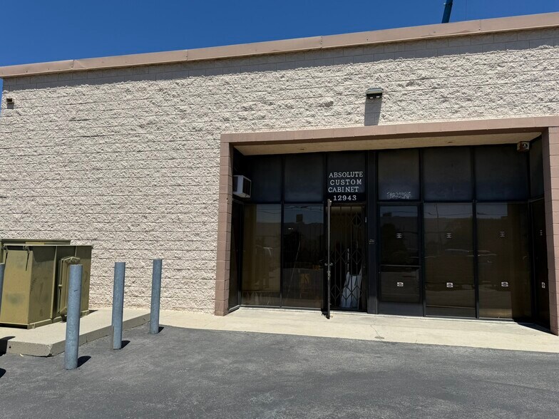 More Photos Of 12850-12854 Foothill Blvd, Sylmar Warehouse For Sale