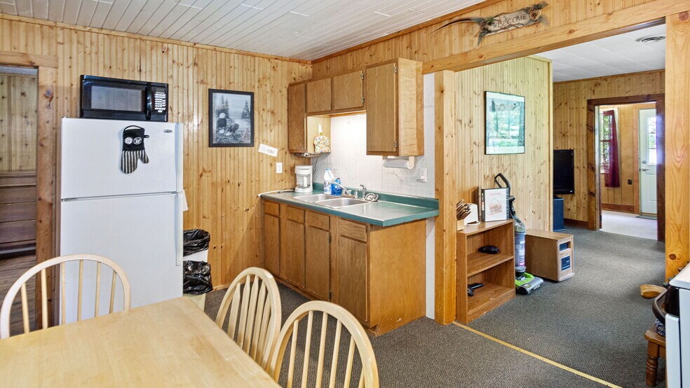 More Photos Of N1107 Roses Resort Rd, Weyerhaeuser Trailer Camper Park For Sale