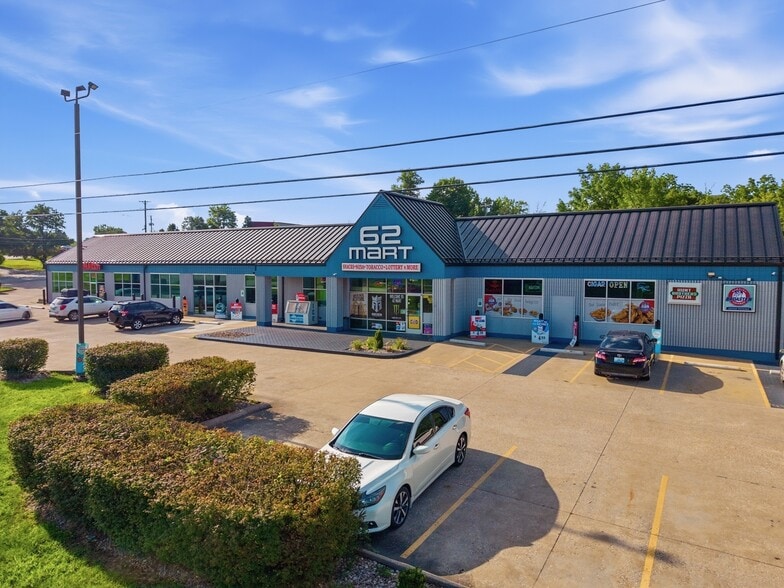 More Photos Of 201 Corporate Dr, Elizabethtown Freestanding For Lease