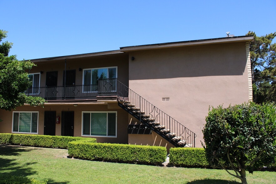 More Photos Of 601 N Pauline St, Anaheim Apartments For Sale