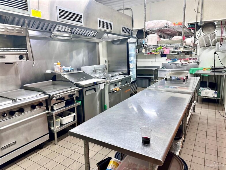 More Photos Of 214 E Chimney Rd, Mission Restaurant For Sale