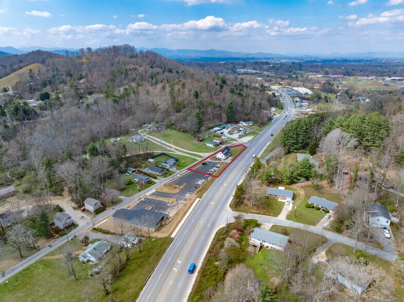 More Photos Of 396 New Leicester Hwy, Asheville Office For Sale