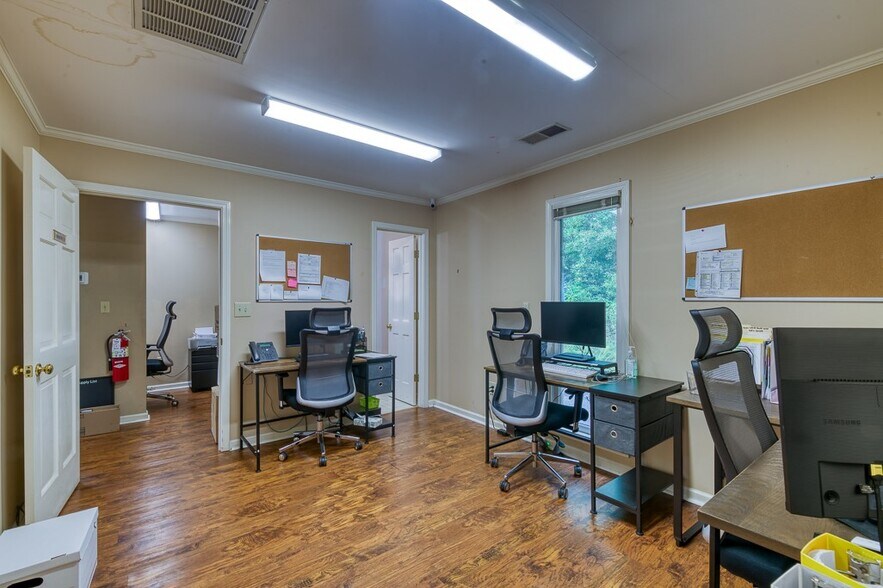 More Photos Of 807 S Pendleton St, Easley Medical For Sale