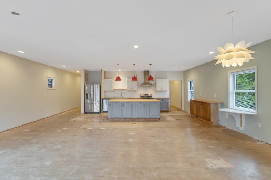 More Photos Of 226 Hawley Ave, Syracuse Freestanding For Sale